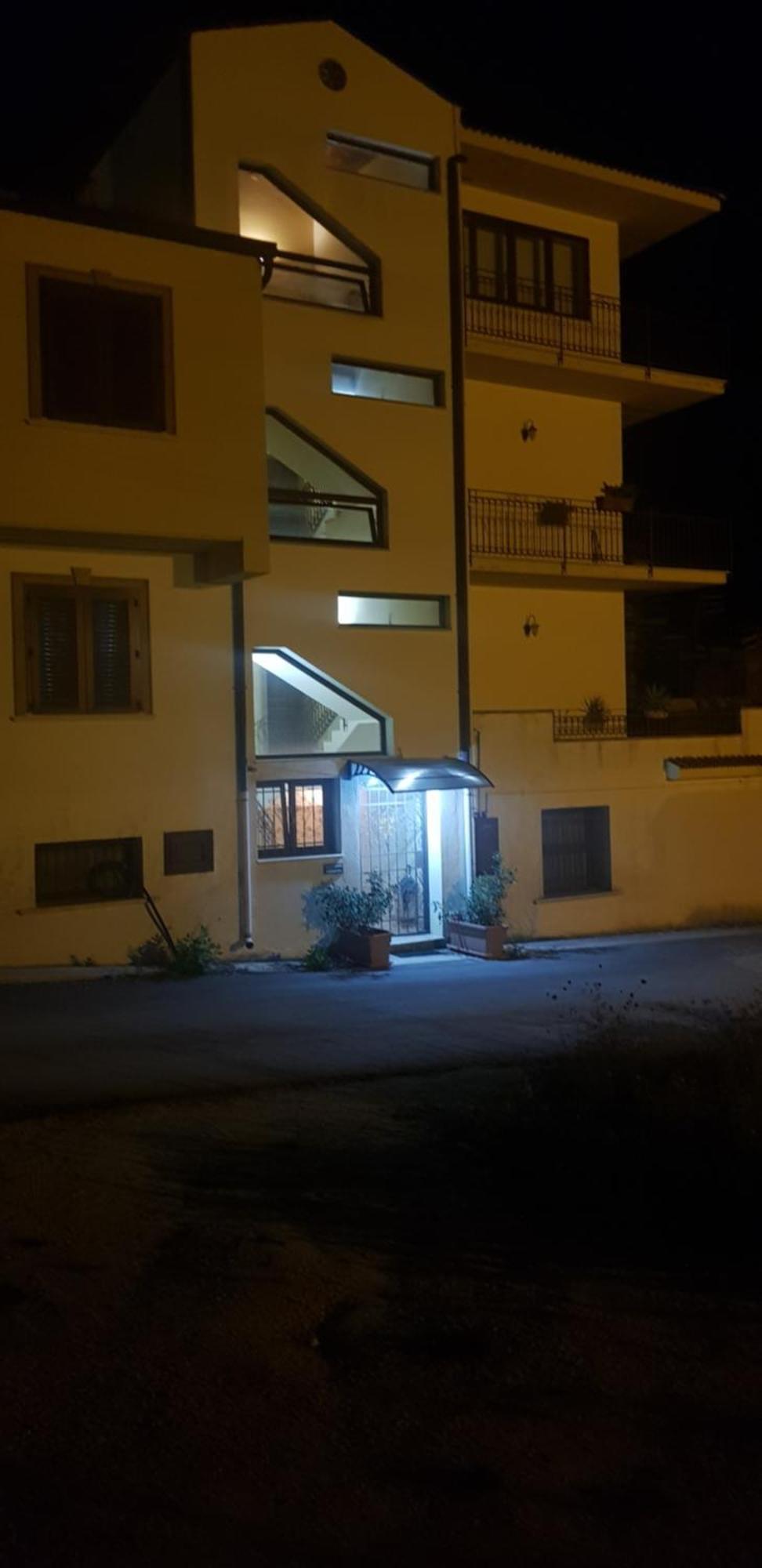 La Casa Di Enza Apartment Santa Margherita di Belice Luaran gambar